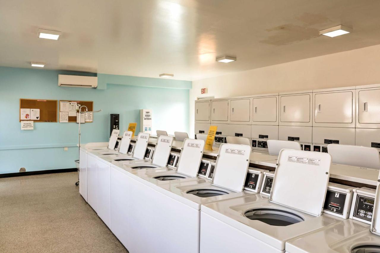 Cozy Lake Havasu City Home With Dock And Beach Access! Bagian luar foto